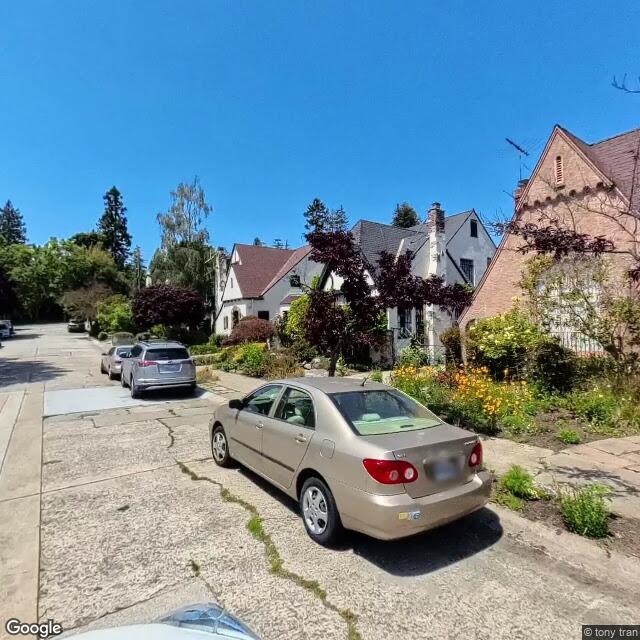 Photo of 5817 Ross St, Oakland, CA 94618